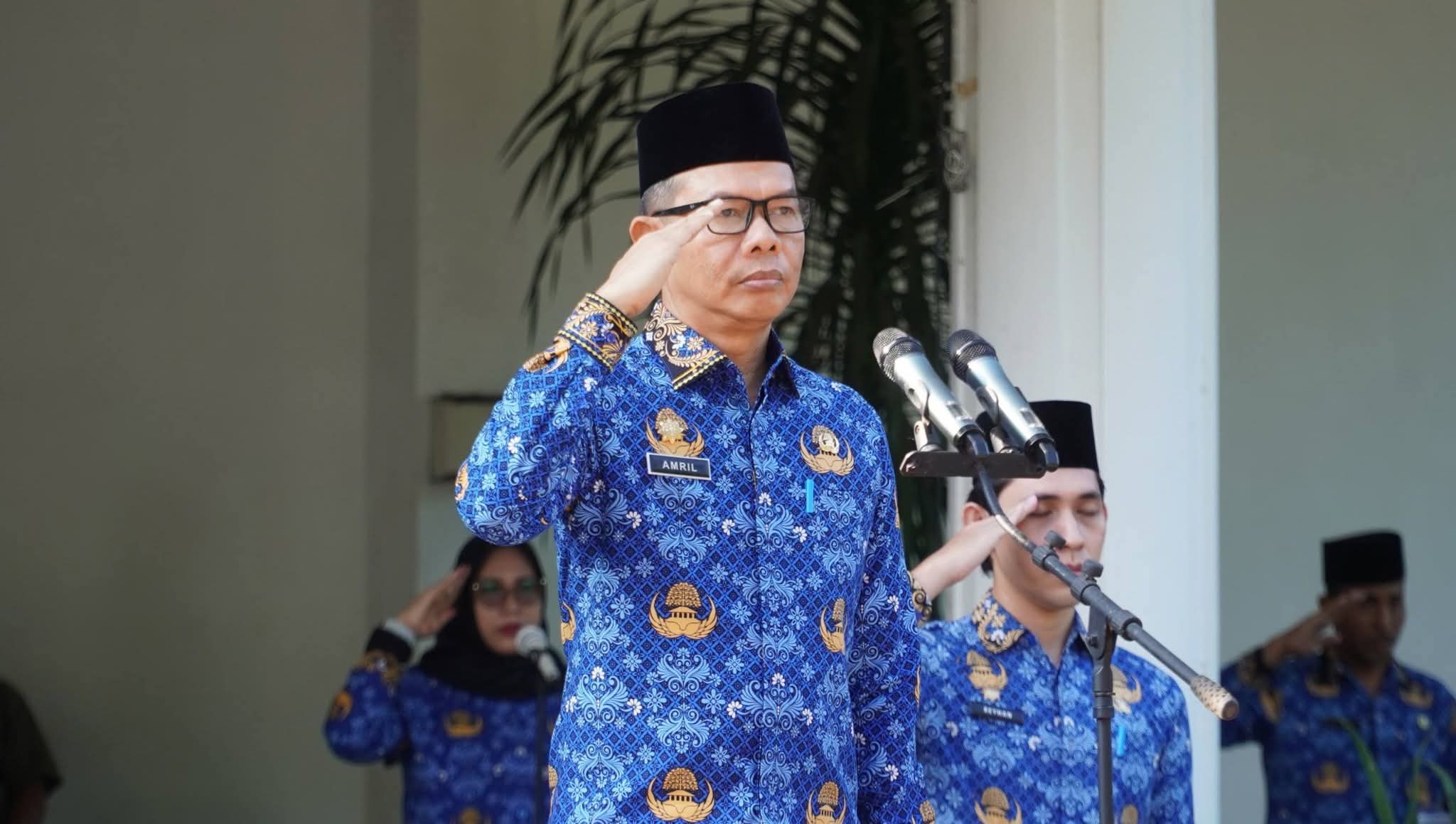 Sekda Amril Pimpin Upacara HKN, Serahkan Tali Asih dan Penghargaan Korpri.